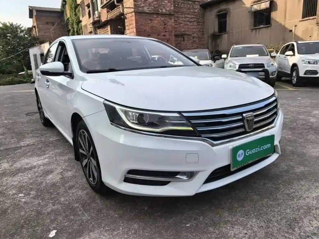 Roewe i6 Classic 2018 20T Automatic Internet Smart Edition — миниатюра 4