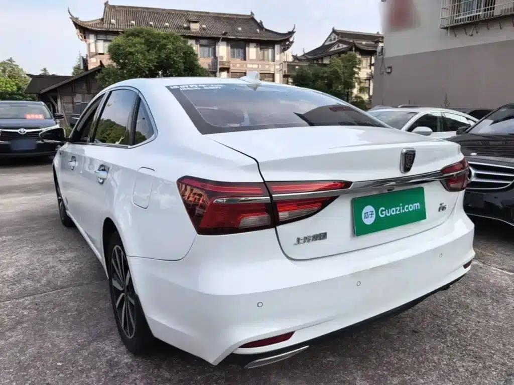 Roewe i6 Classic 2018 20T Automatic Internet Smart Edition — миниатюра 5