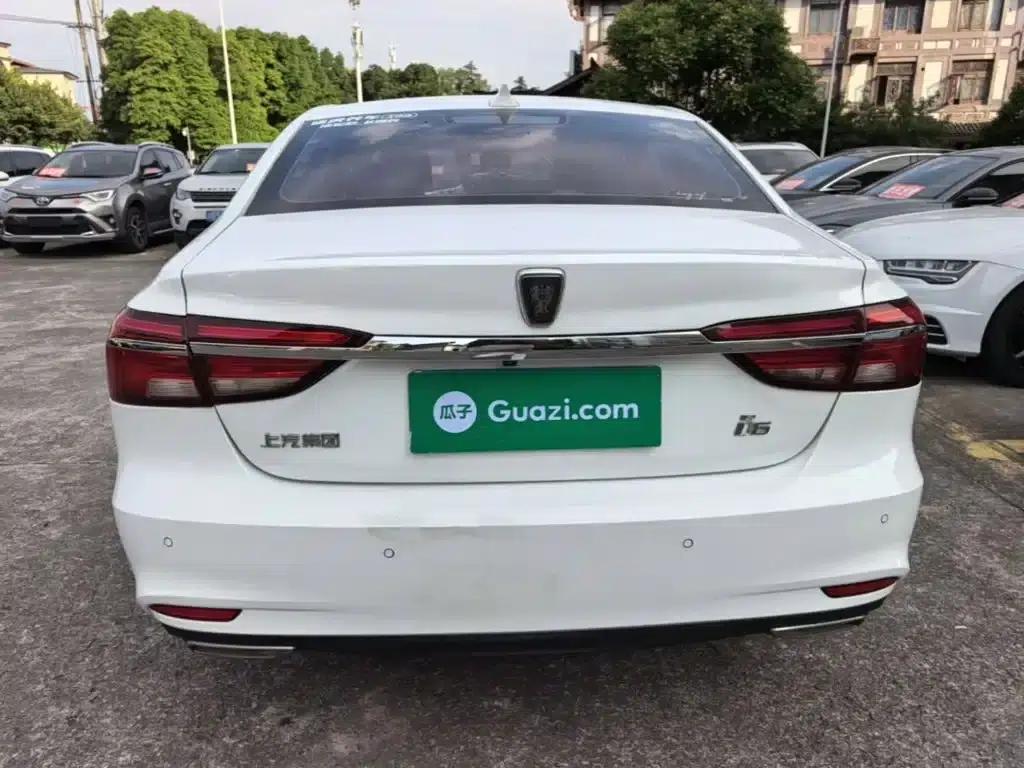 Roewe i6 Classic 2018 20T Automatic Internet Smart Edition — миниатюра 6