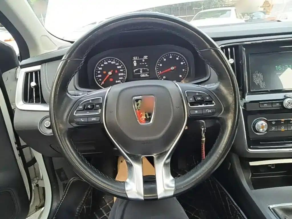 Roewe i6 Classic 2017 20T Manual Deluxe Edition — миниатюра 11
