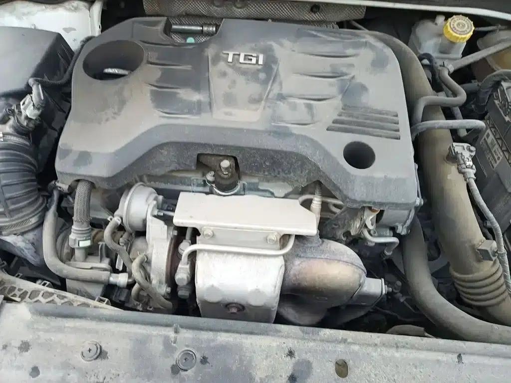 Roewe i6 Classic 2017 20T Manual Deluxe Edition — миниатюра 20