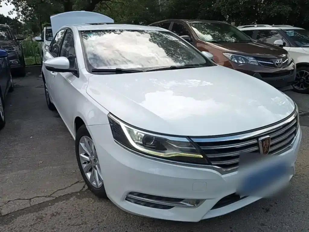 Roewe i6 Classic 2017 20T Manual Deluxe Edition — миниатюра 4