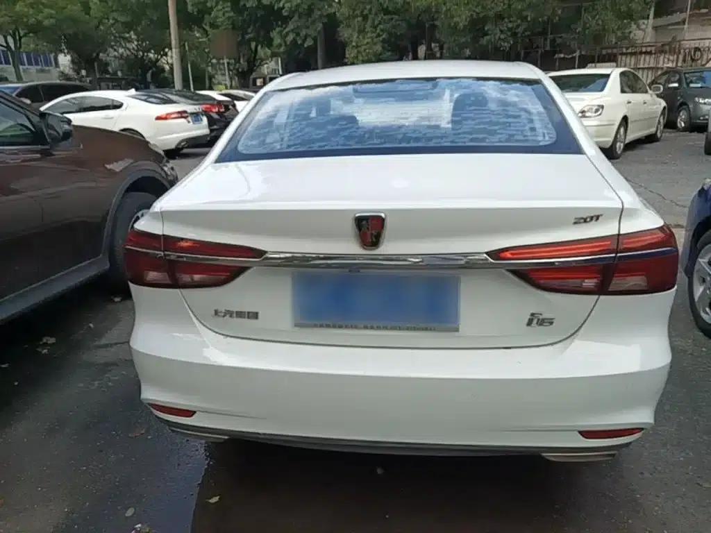 Roewe i6 Classic 2017 20T Manual Deluxe Edition — миниатюра 6