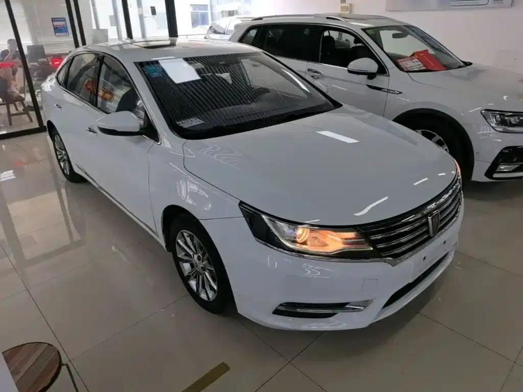 Roewe i6 Classic 2017 20T Automatic Internet Smart Edition — миниатюра 4