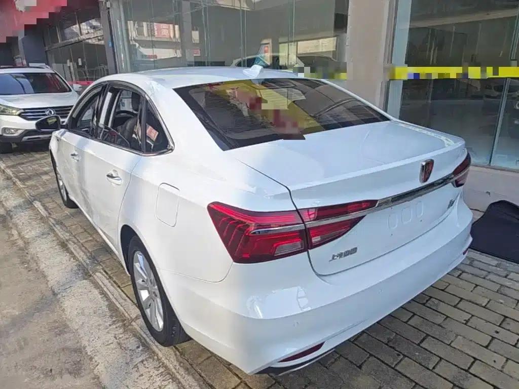 Roewe i6 Classic 2017 20T Automatic Internet Smart Edition — миниатюра 5