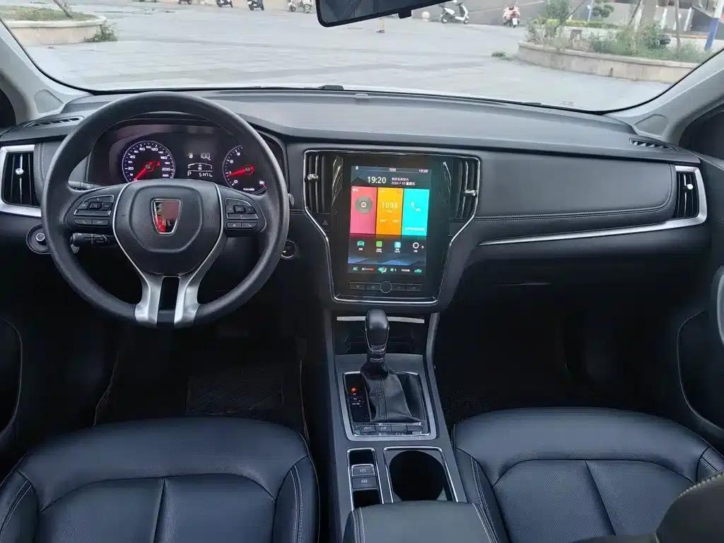 Roewe i6 Classic 2019 PLUS 1.6L CVT 4G Connected Flagship Edition — миниатюра 15