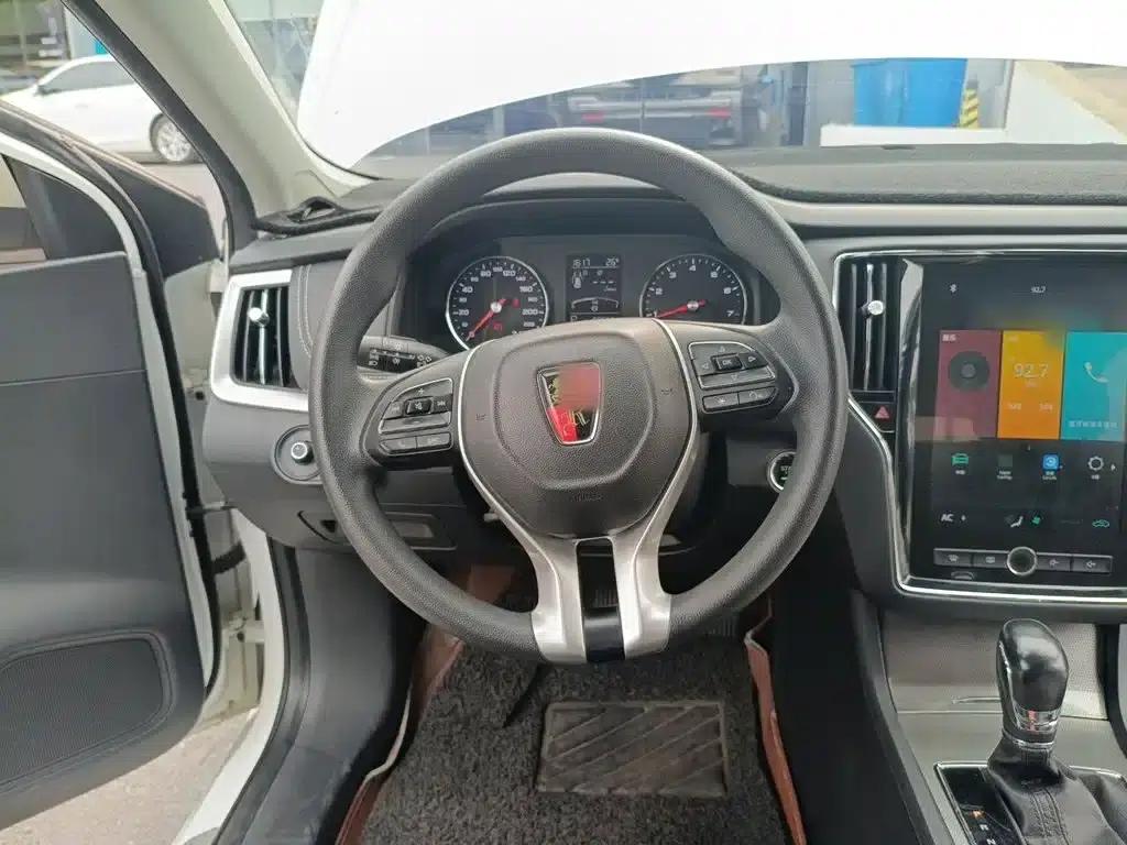 Roewe i6 Classic 2019 PLUS 1.6L CVT 4G Connected Flagship Edition — миниатюра 3