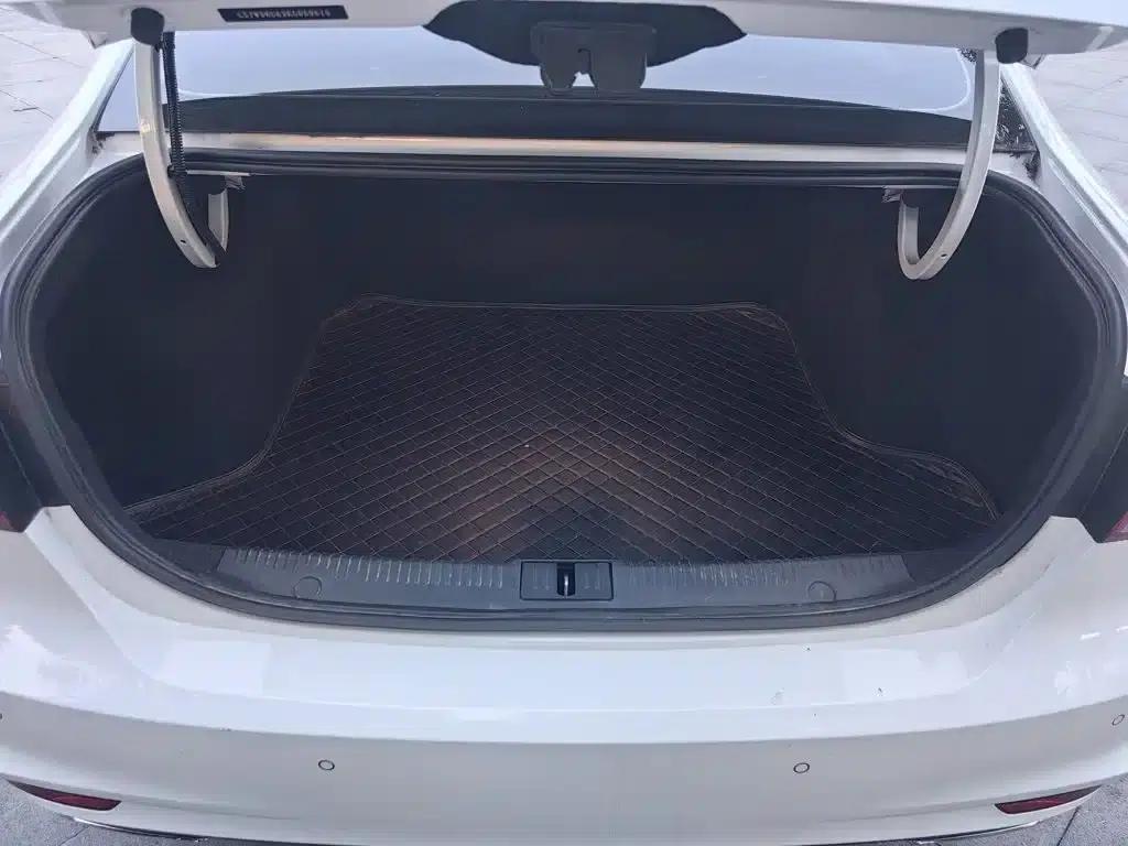 Roewe i6 Classic 2019 PLUS 1.6L CVT 4G Connected Flagship Edition — миниатюра 10