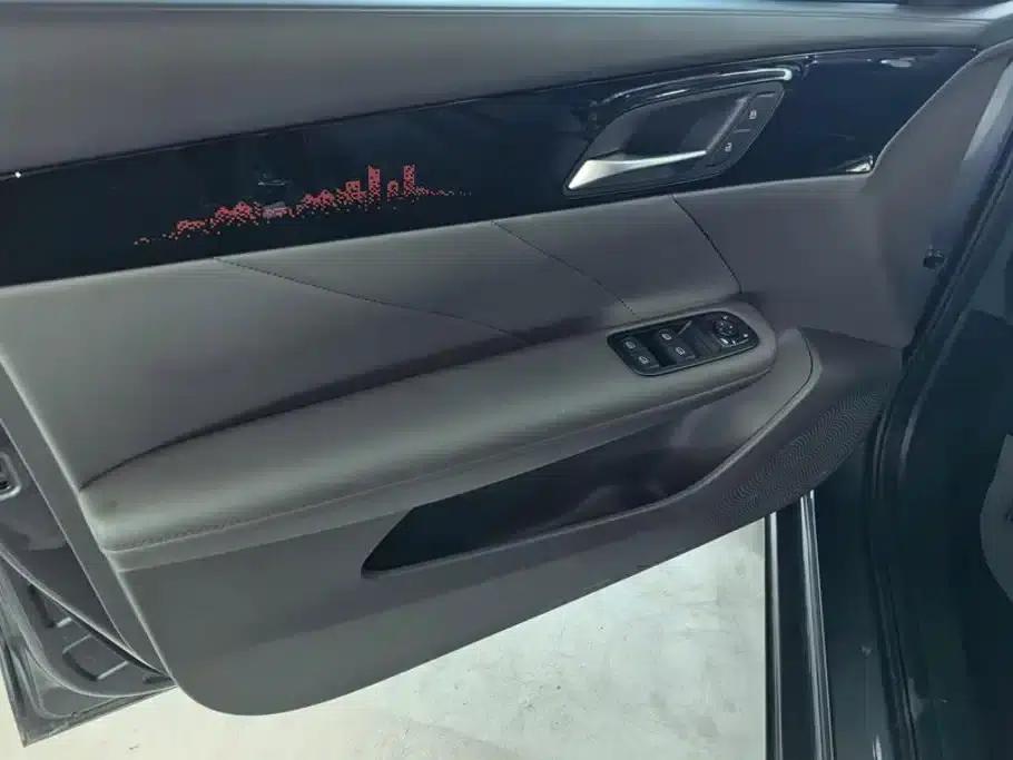 Roewe i6 2026 1.5L Luxury Edition — миниатюра 7