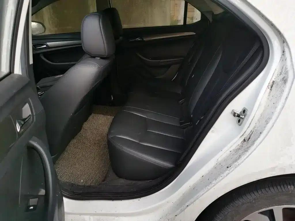 Roewe 360 2017 1.5L Automatic Deluxe Edition — миниатюра 13
