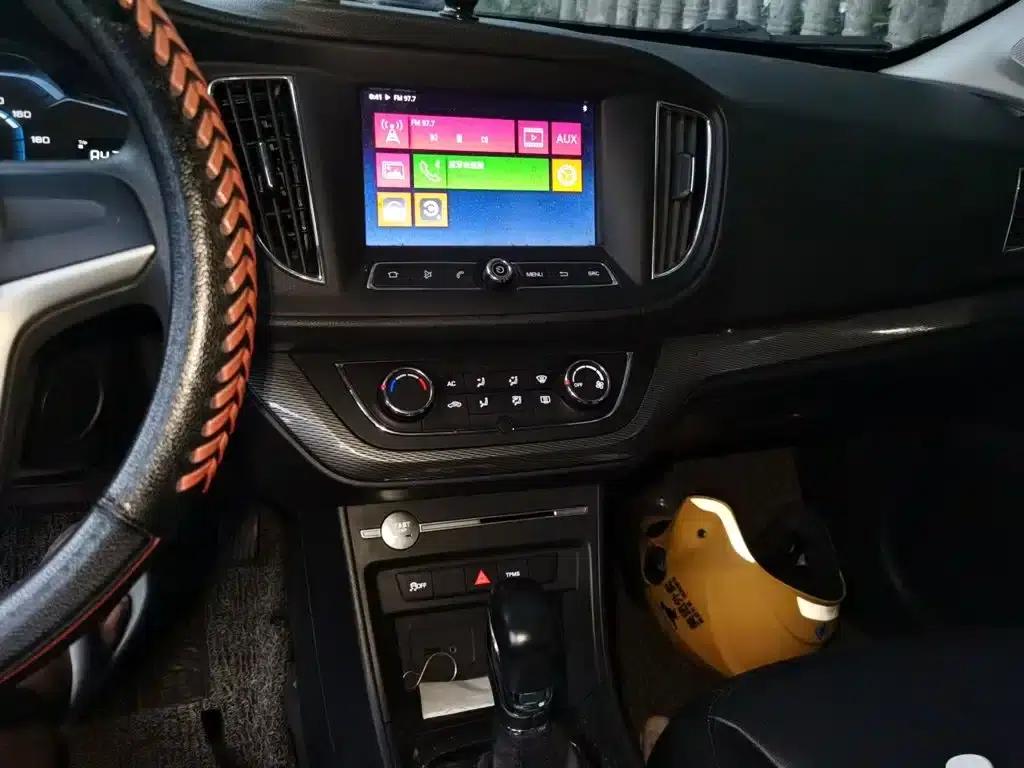 Roewe 360 2017 1.5L Automatic Deluxe Edition — миниатюра 9