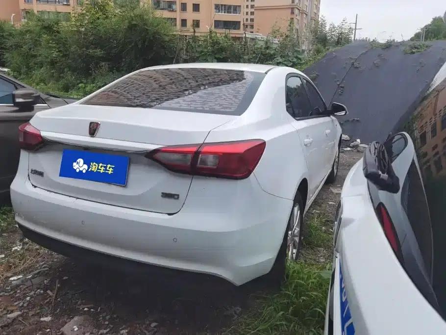 Roewe 360 2015 1.5L Automatic Deluxe Edition — миниатюра 3