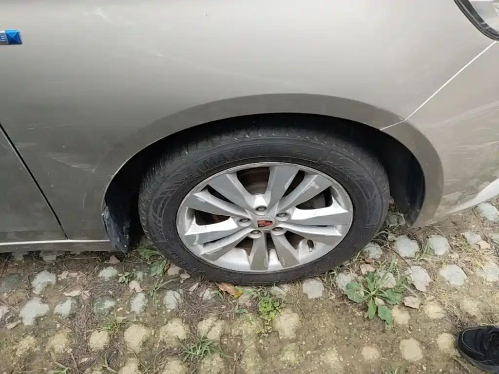 Roewe 360 2015 1.5L Manual Deluxe Edition — миниатюра 14