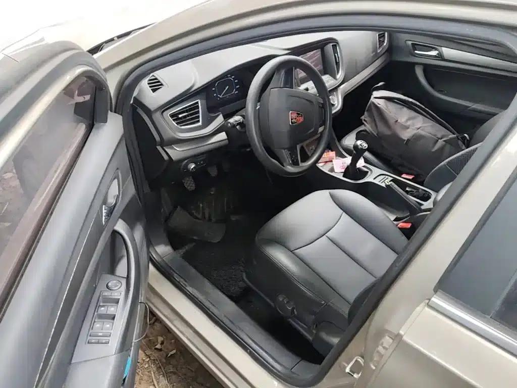 Roewe 360 2015 1.5L Manual Deluxe Edition — миниатюра 23