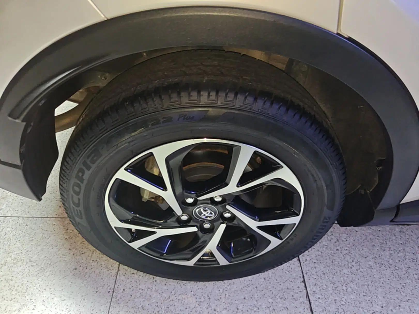 Toyota C-HR 2020 2.0L Leading Edition — миниатюра 11