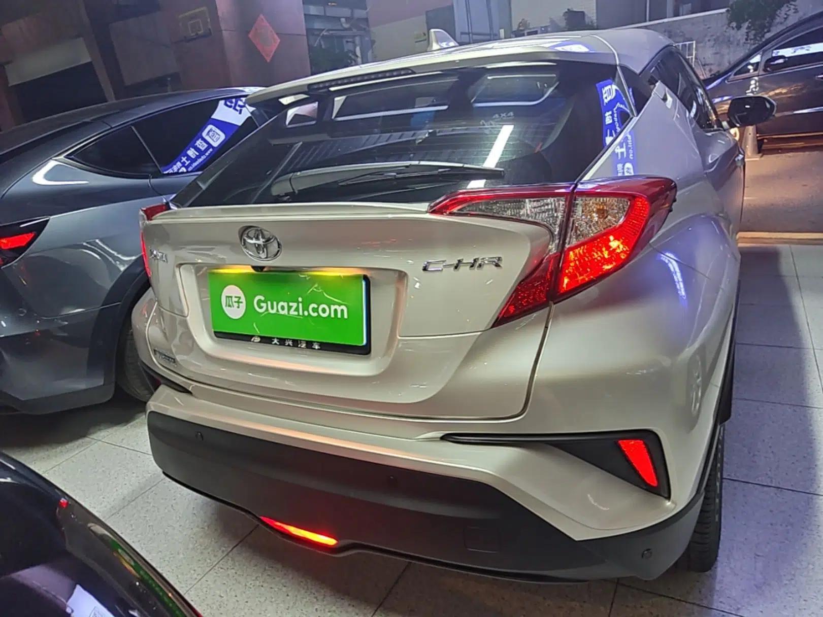 Toyota C-HR 2020 2.0L Leading Edition — миниатюра 5
