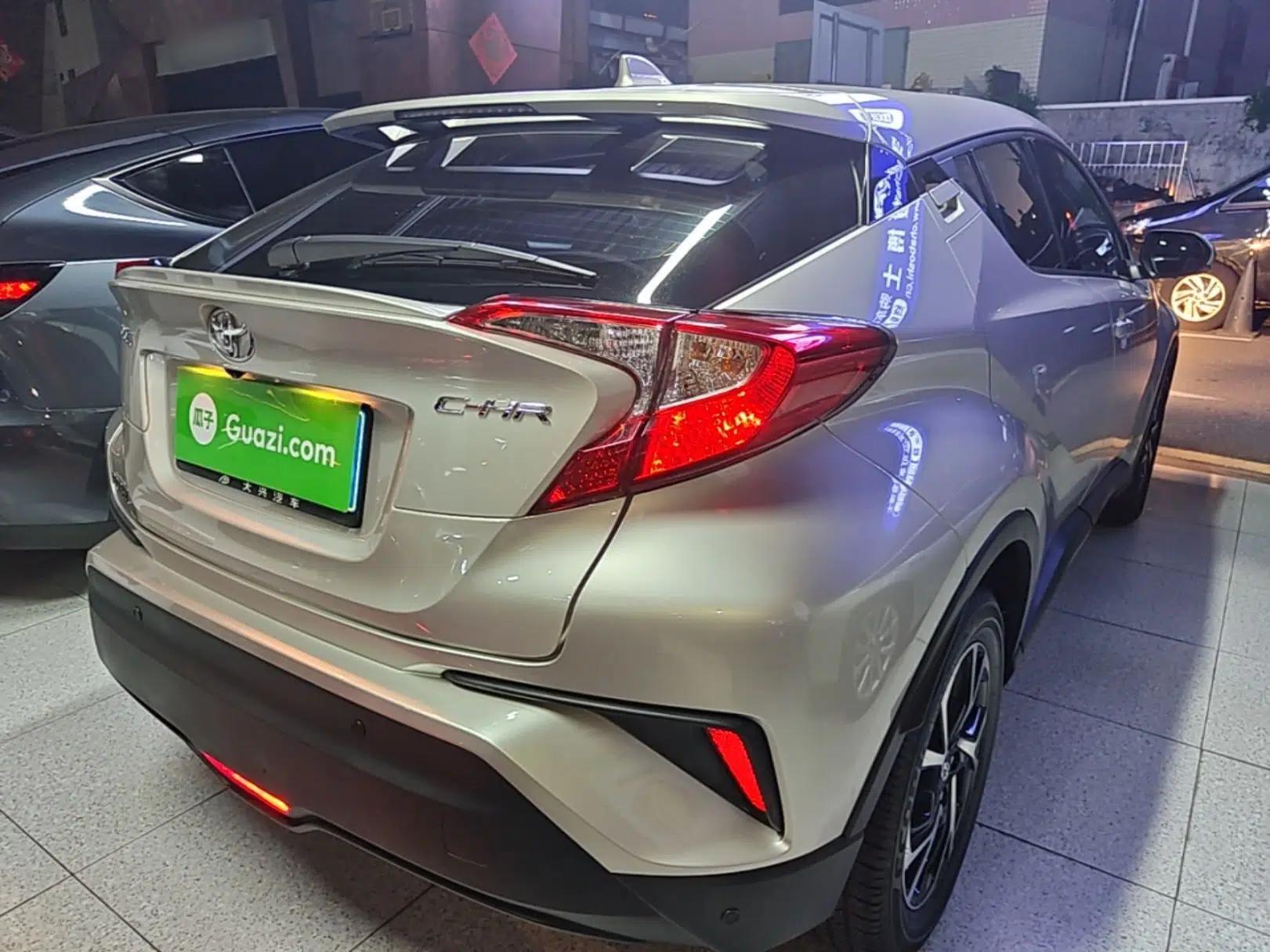 Toyota C-HR 2020 2.0L Leading Edition — миниатюра 6