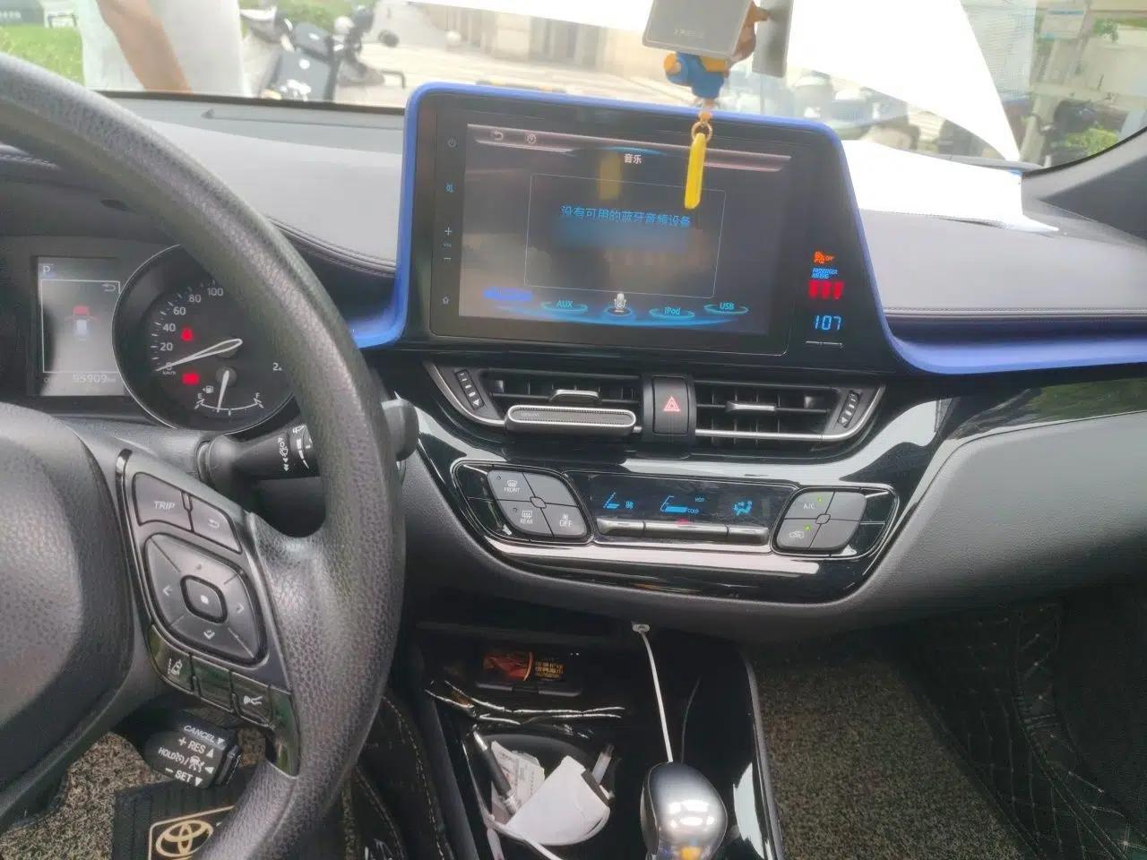 Toyota C-HR 2020 2.0L Leading Edition — миниатюра 12