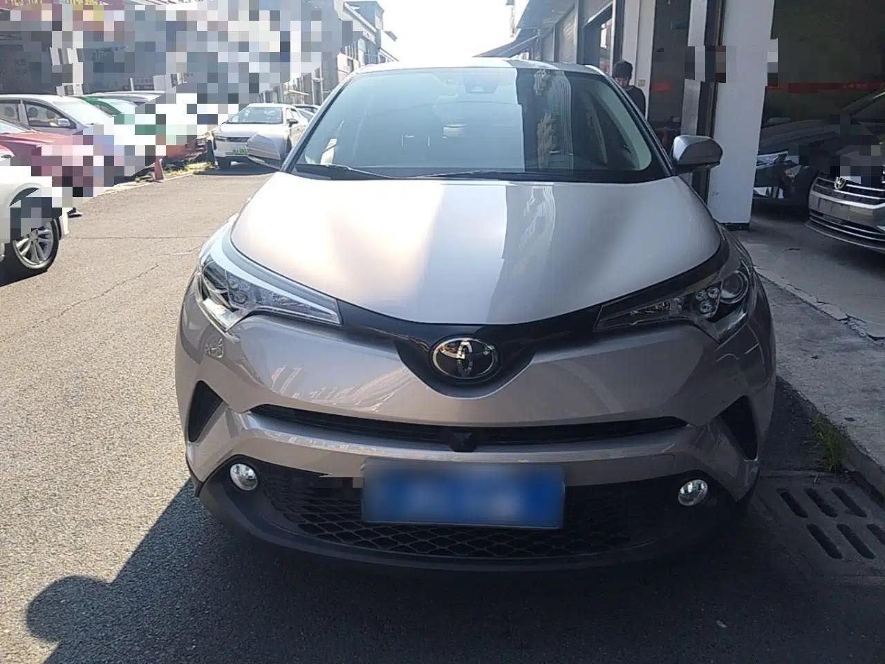 Toyota C-HR 2020 2.0L Leading Edition — миниатюра 2