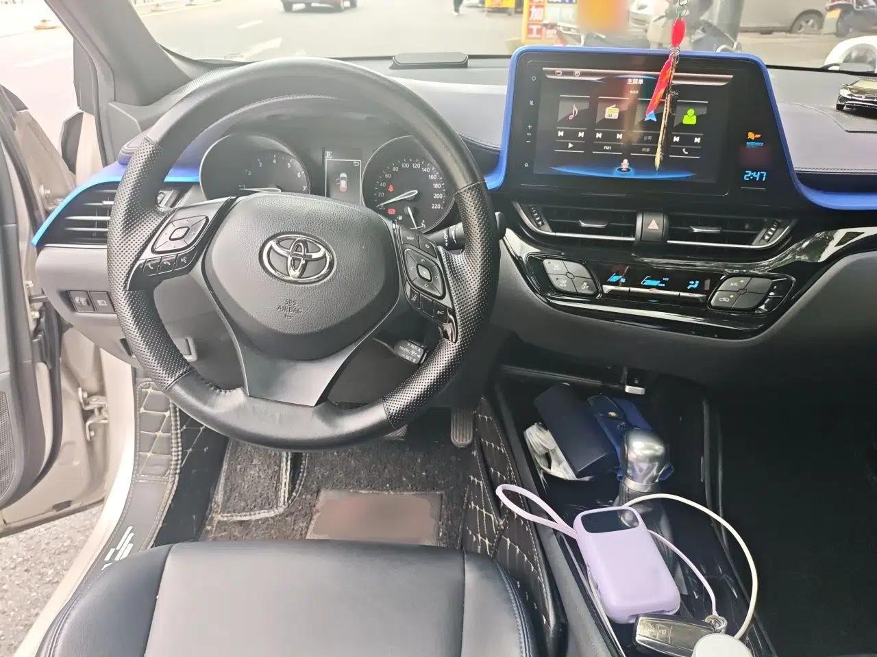 Toyota C-HR 2020 2.0L Leading Edition — миниатюра 10