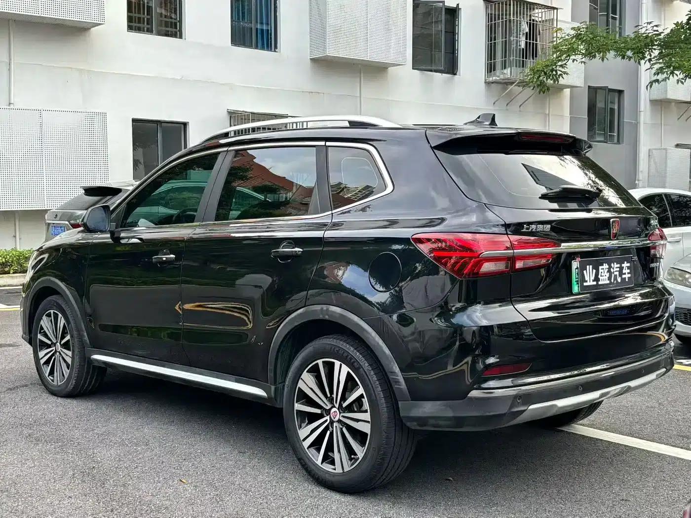 Roewe RX5 New Energy 2017 eRX5 50T Hybrid Connected Premium Flagship Edition — миниатюра 4