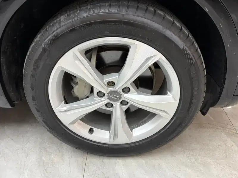 Audi Q5L 2018 40 TFSI Luxury Progressive Edition (National V Emission Standard) — миниатюра 7