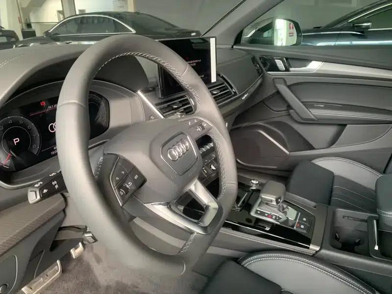 Audi Q5L 2025 40TFSI Luxury Dynamic — миниатюра 11
