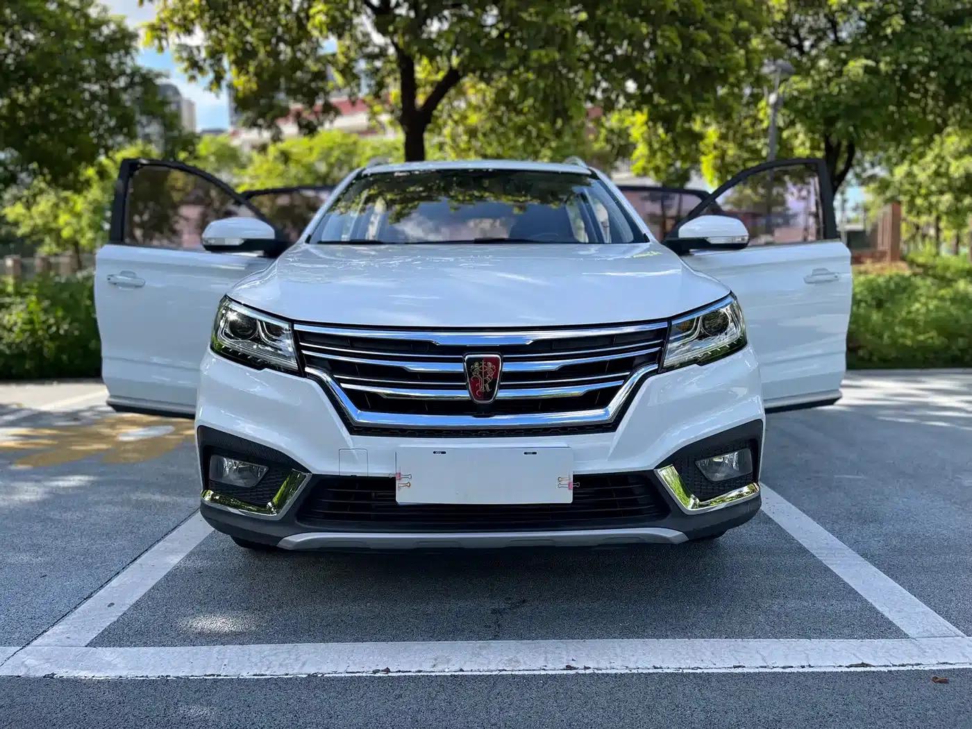 Roewe RX3 2018 18T Automatic Internet Smart Edition — миниатюра 2