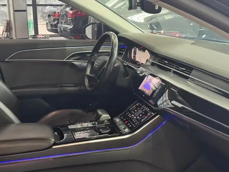 2019 Audi A8 A8L 50 TFSI quattro Comfort — миниатюра 8