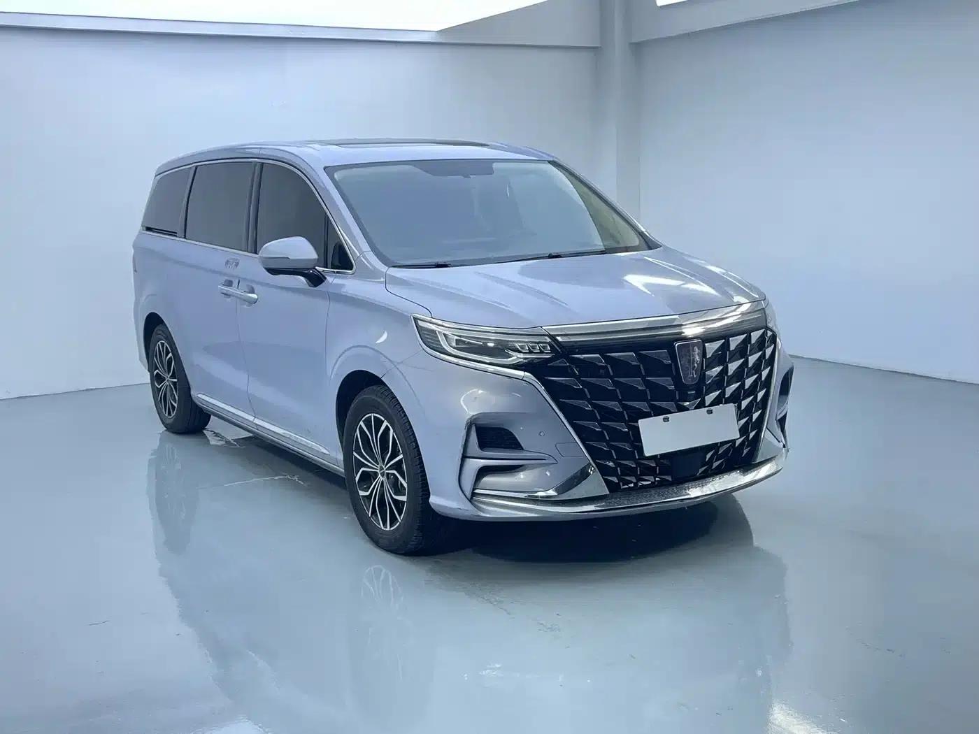 Roewe iMAX8 New Energy 2022 First Class Platinum Edition — миниатюра 1