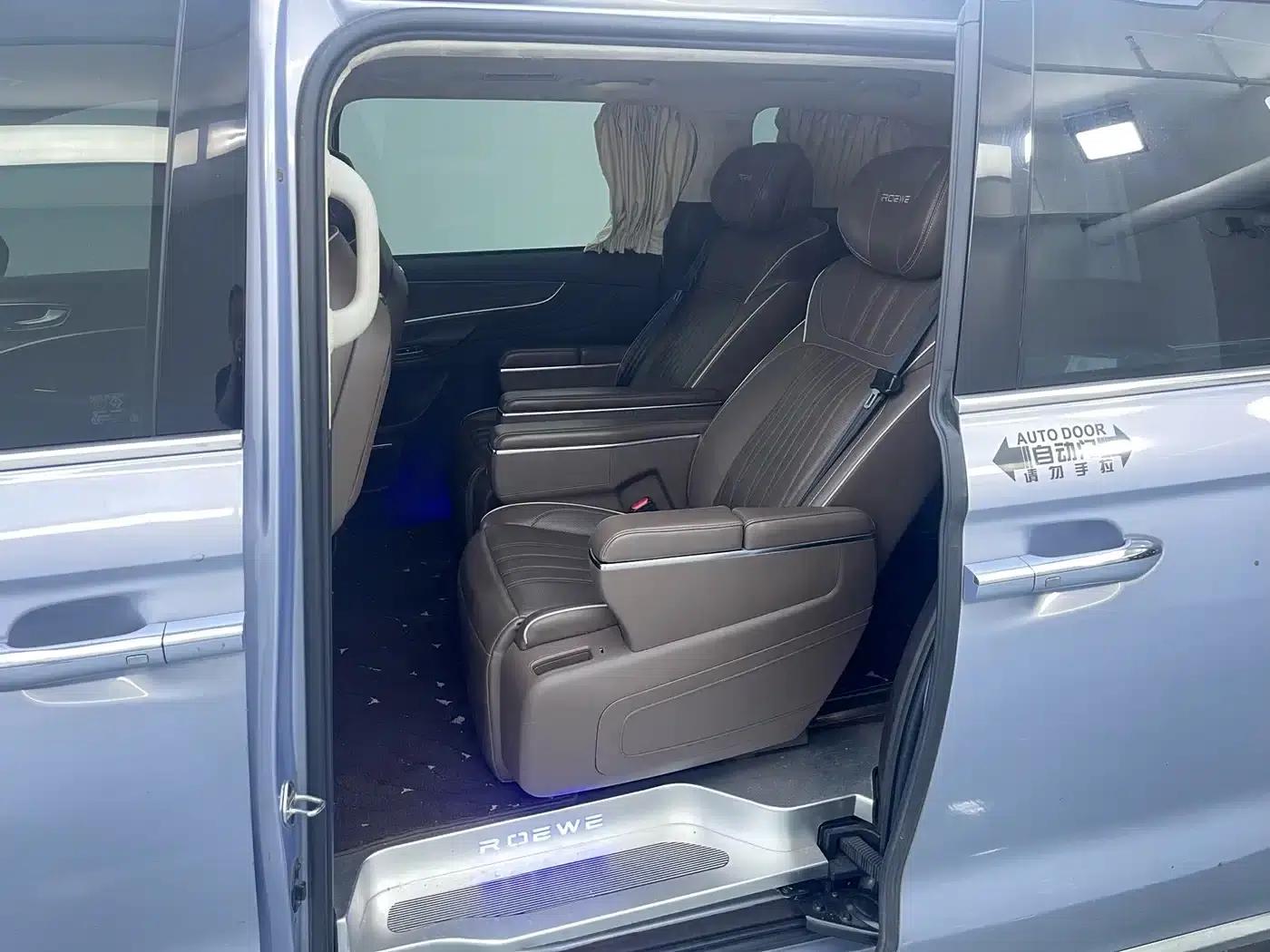 Roewe iMAX8 New Energy 2022 First Class Platinum Edition — миниатюра 5