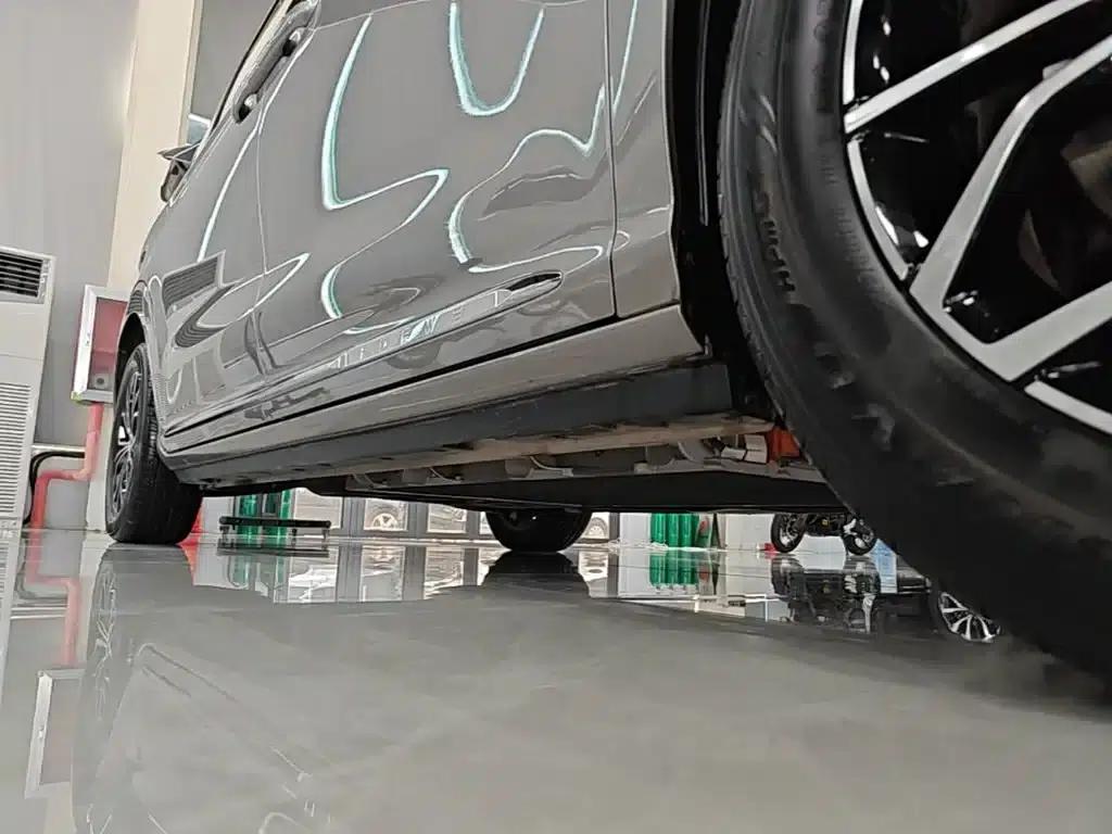 Roewe iMAX8 New Energy 2025 1.5T DMH Luxury Edition — миниатюра 21