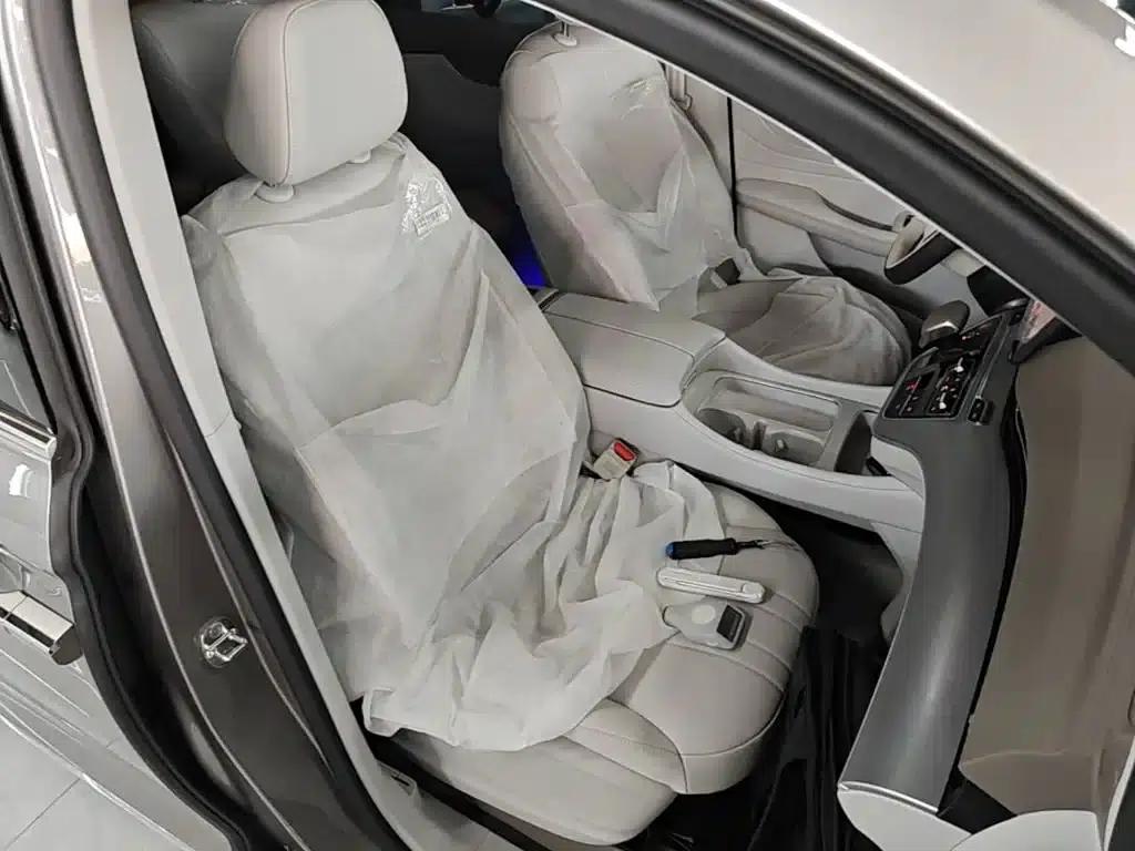 Roewe iMAX8 New Energy 2025 1.5T DMH Luxury Edition — миниатюра 25
