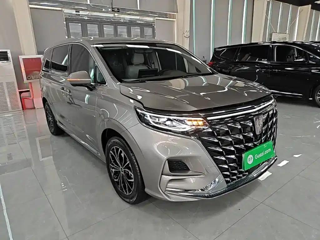 Roewe iMAX8 New Energy 2025 1.5T DMH Luxury Edition — миниатюра 4