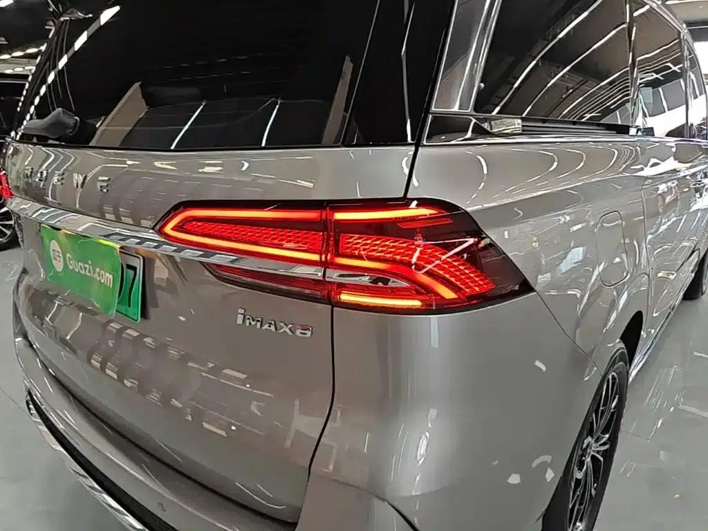 Roewe iMAX8 New Energy 2025 1.5T DMH Luxury Edition — миниатюра 8