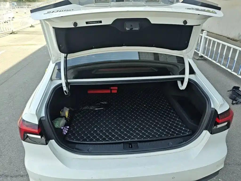 Roewe i6 MAX New Energy 2020 1.5T PHEV Cool Panoramic Sunroof Edition — миниатюра 19