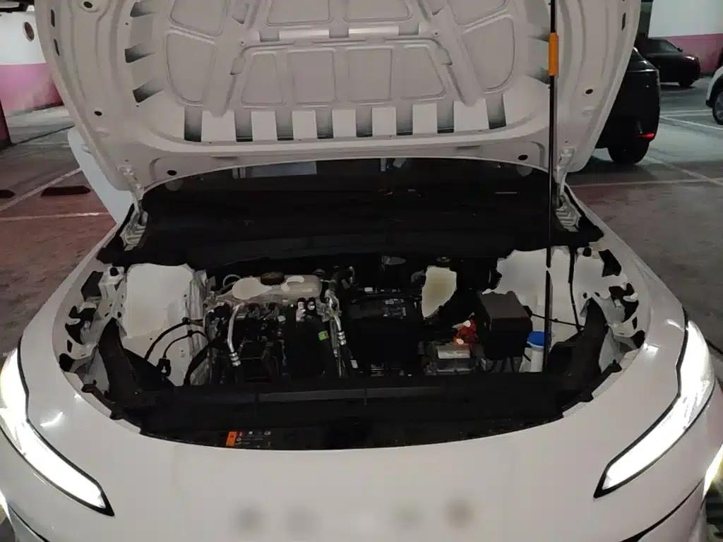 Roewe D6 2025 450km Premium Edition — миниатюра 20