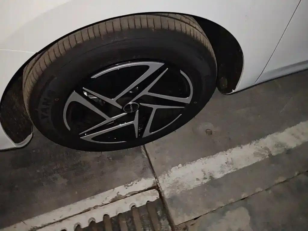 Roewe D6 2025 450km Premium Edition — миниатюра 23