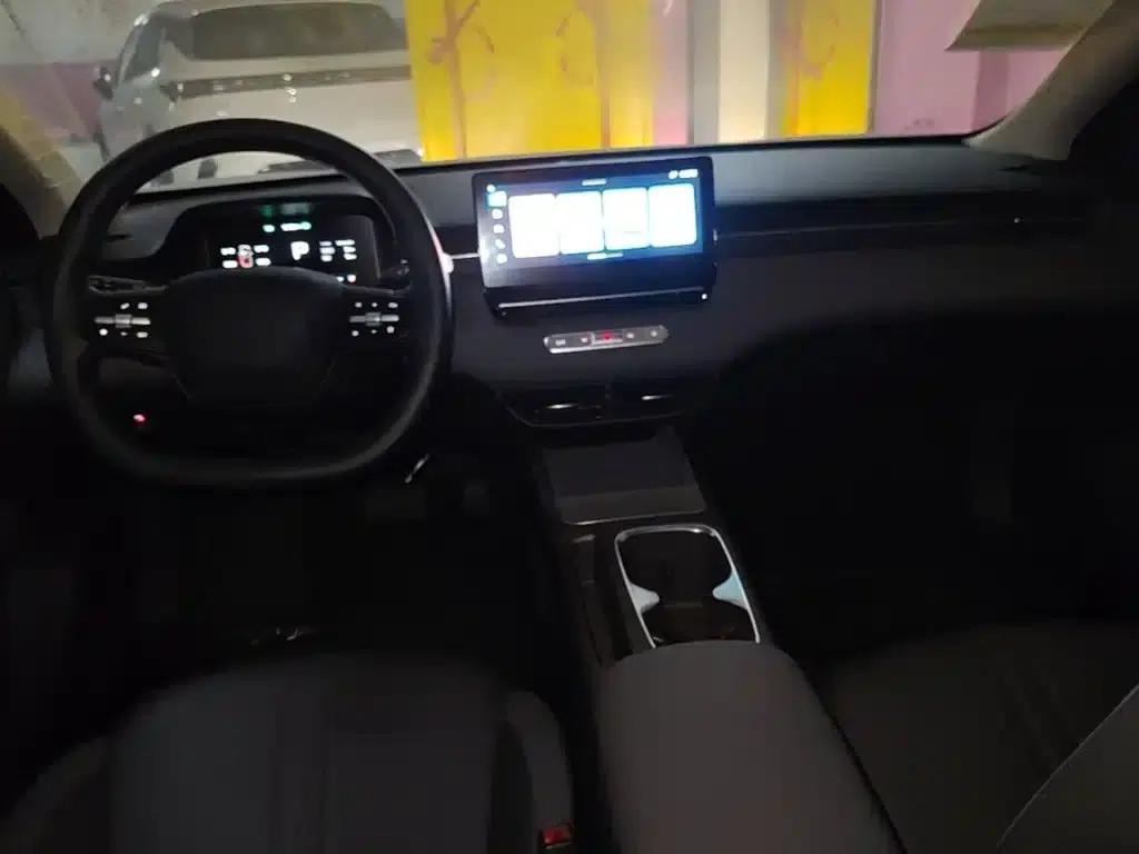 Roewe D6 2025 450km Premium Edition — миниатюра 10