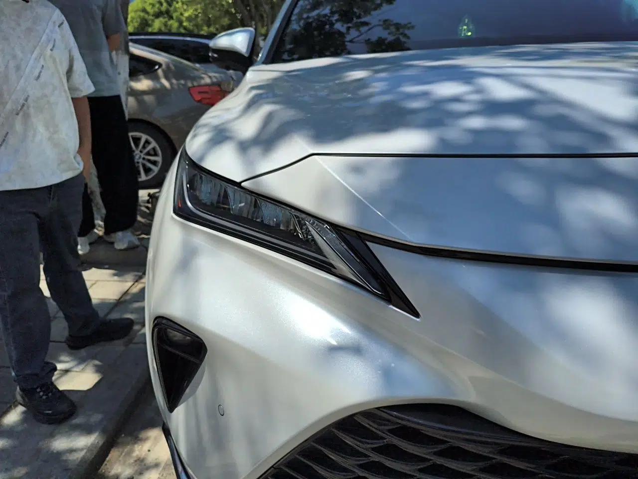 Toyota Venza 2023 2.0L CVT Two-Wheel Drive Luxury Edition — миниатюра 7