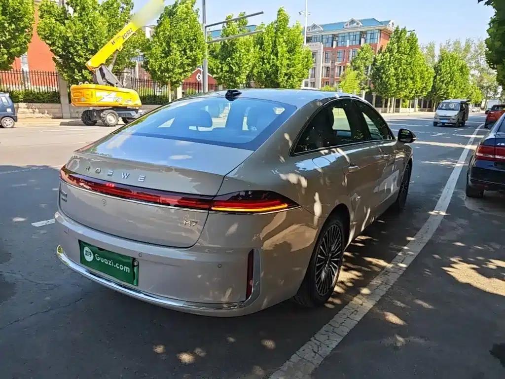 Roewe M7 DMH 2025 160km Premium Edition — миниатюра 7