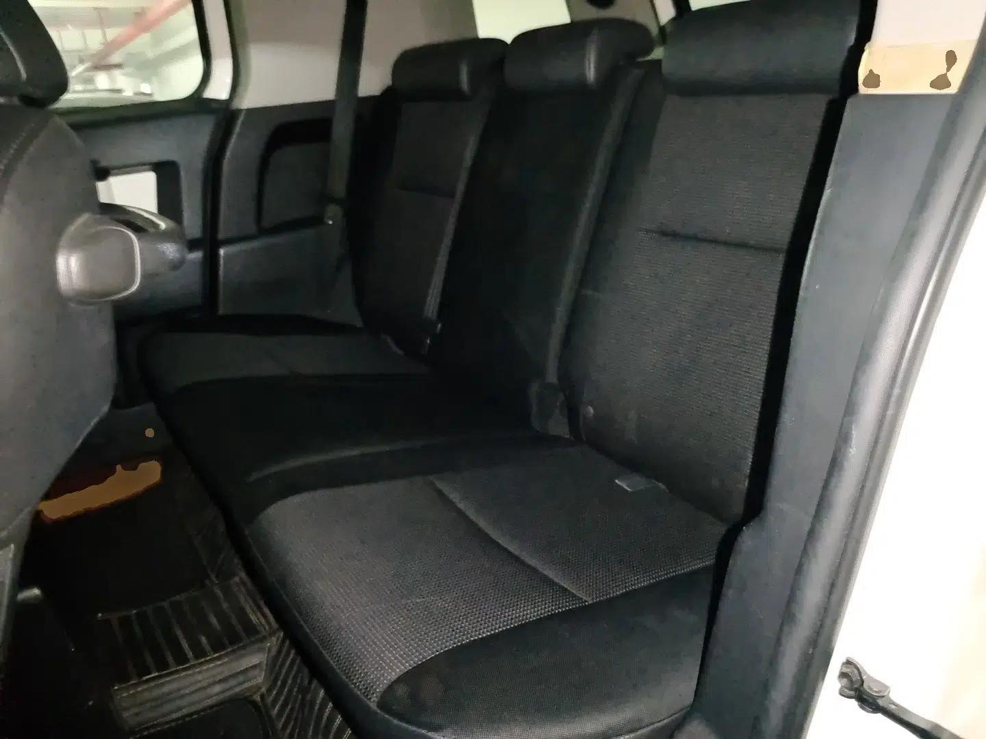 Toyota FJ Cruiser 2013 4.0L — миниатюра 17