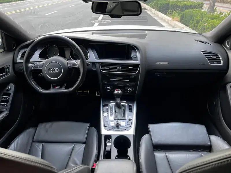 2012 Audi S5 3.0T Sportback — миниатюра 12