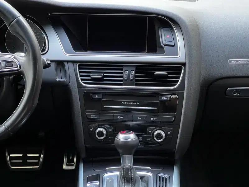 2012 Audi S5 3.0T Sportback — миниатюра 13