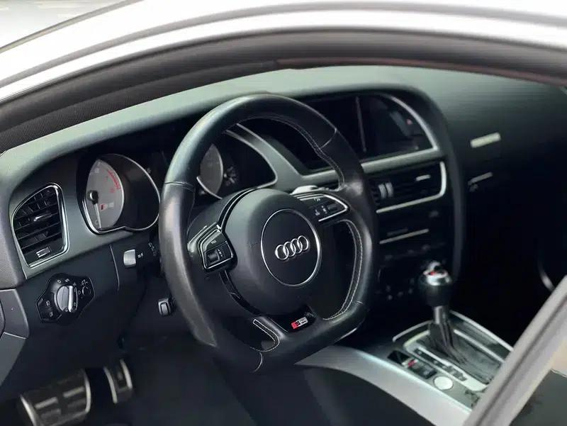 2012 Audi S5 3.0T Sportback — миниатюра 15
