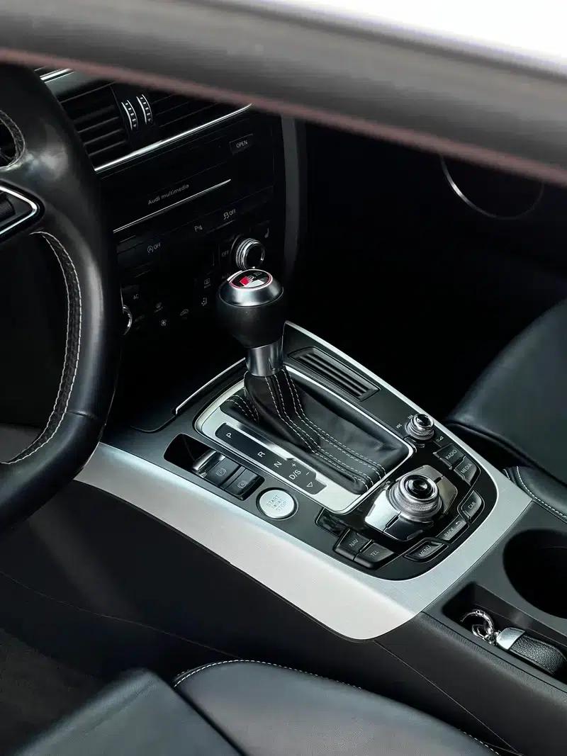 2012 Audi S5 3.0T Sportback — миниатюра 16