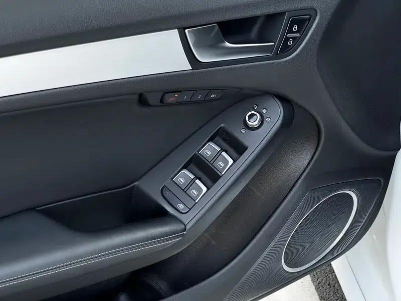 2012 Audi S5 3.0T Sportback — миниатюра 19