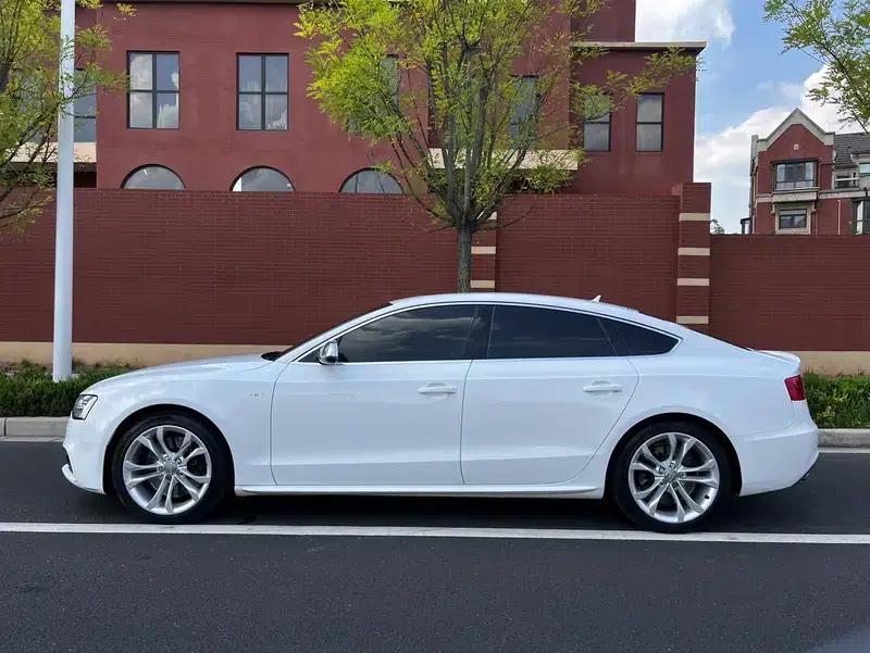 2012 Audi S5 3.0T Sportback — миниатюра 4