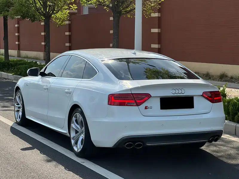 2012 Audi S5 3.0T Sportback — миниатюра 5