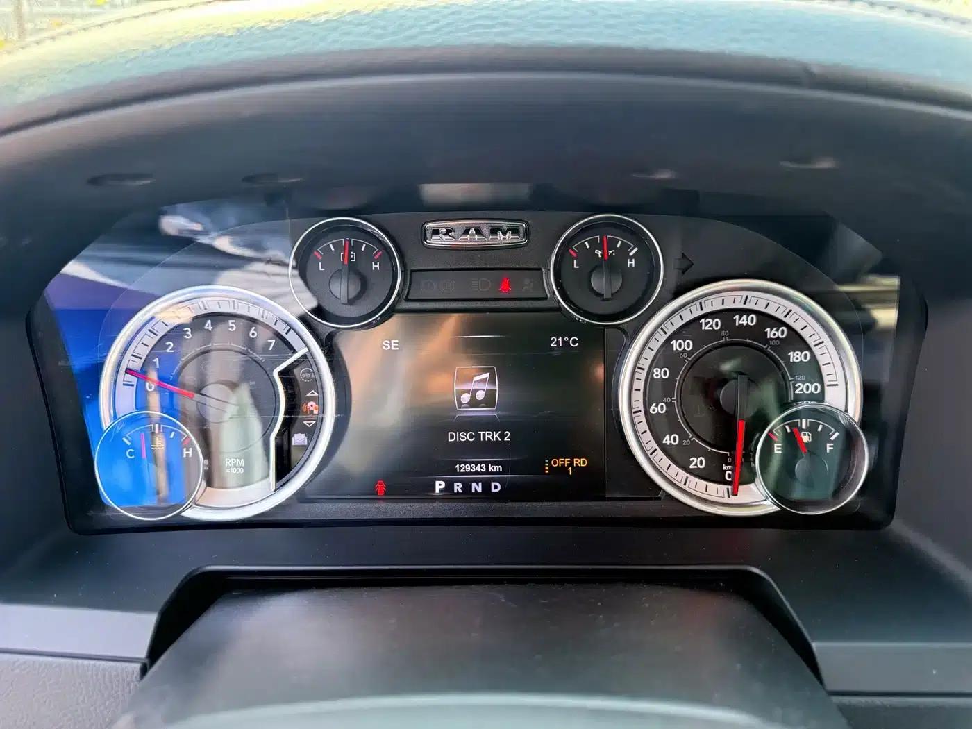 RAM Trucks 2016 5.7L Automatic — миниатюра 15
